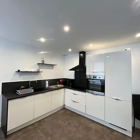 4 Personnes Joliment Renove Proche Du Centre-ville * Épinal